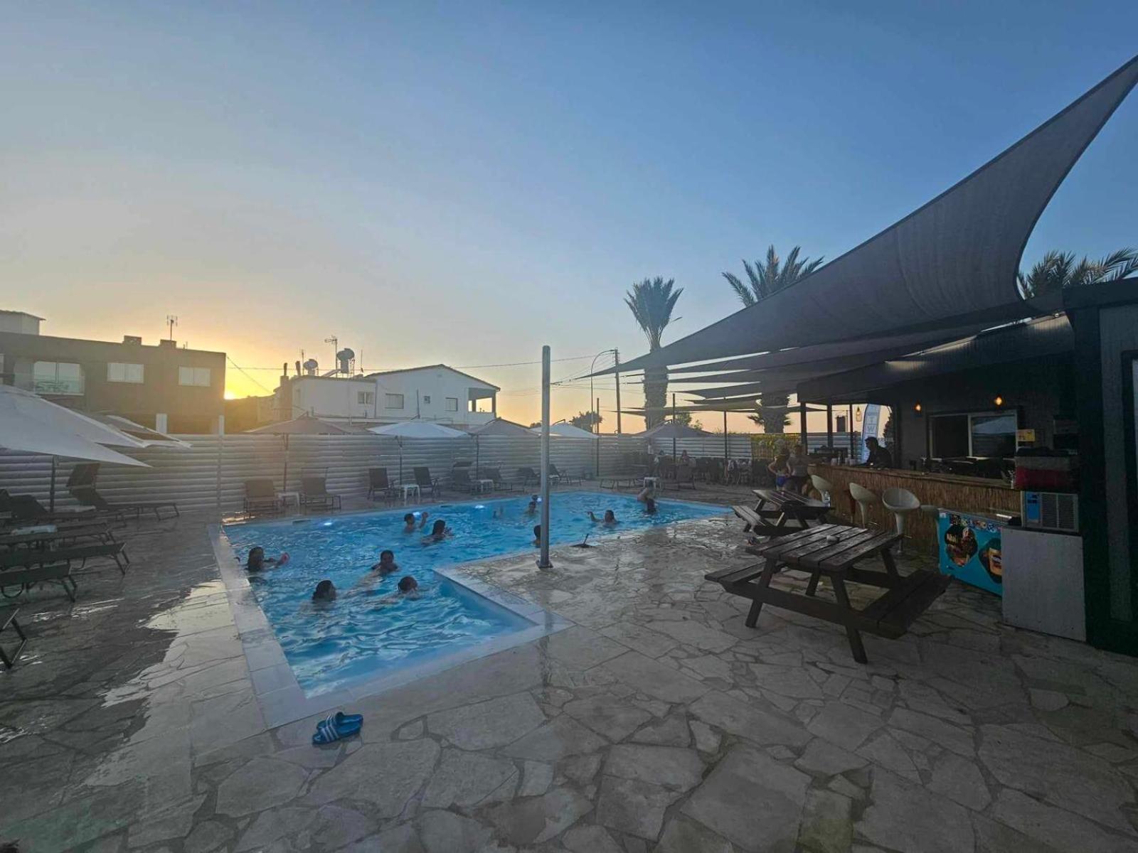 Twins Apartments Kato Pyrgos Exterior foto
