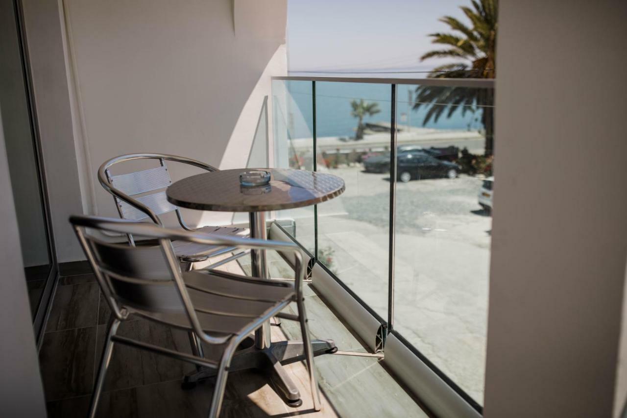 Twins Apartments Kato Pyrgos Exterior foto