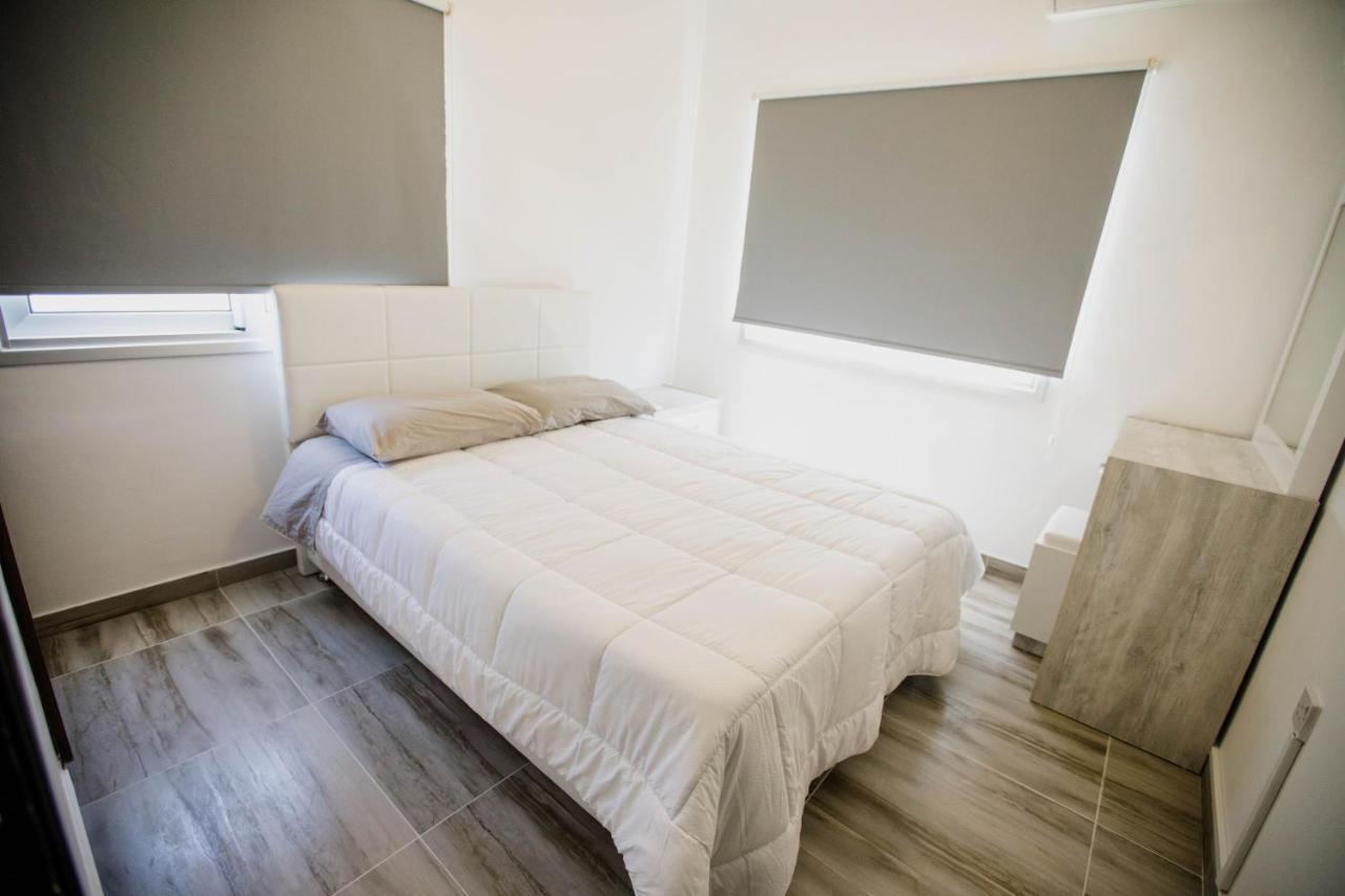 Twins Apartments Kato Pyrgos Exterior foto